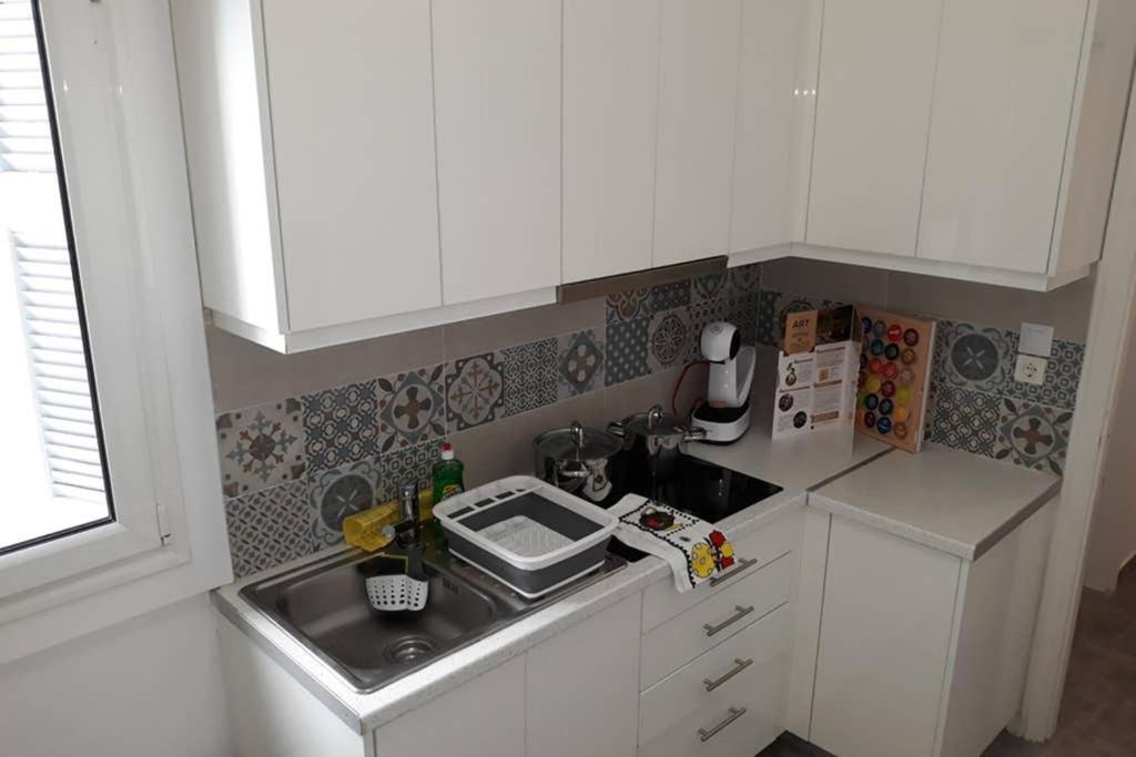 Cozy Apartment For 4 In Kolonaki, Lycabettus Αθήνα Εξωτερικό φωτογραφία